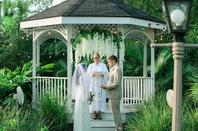 Bride and groom in the French Quarter